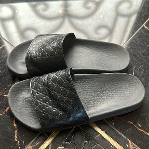 Gucci Slides size 35